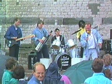 1987 Hoorn: Artiesten op het Houten Hoofd - Harry Slinger en Drukwerk